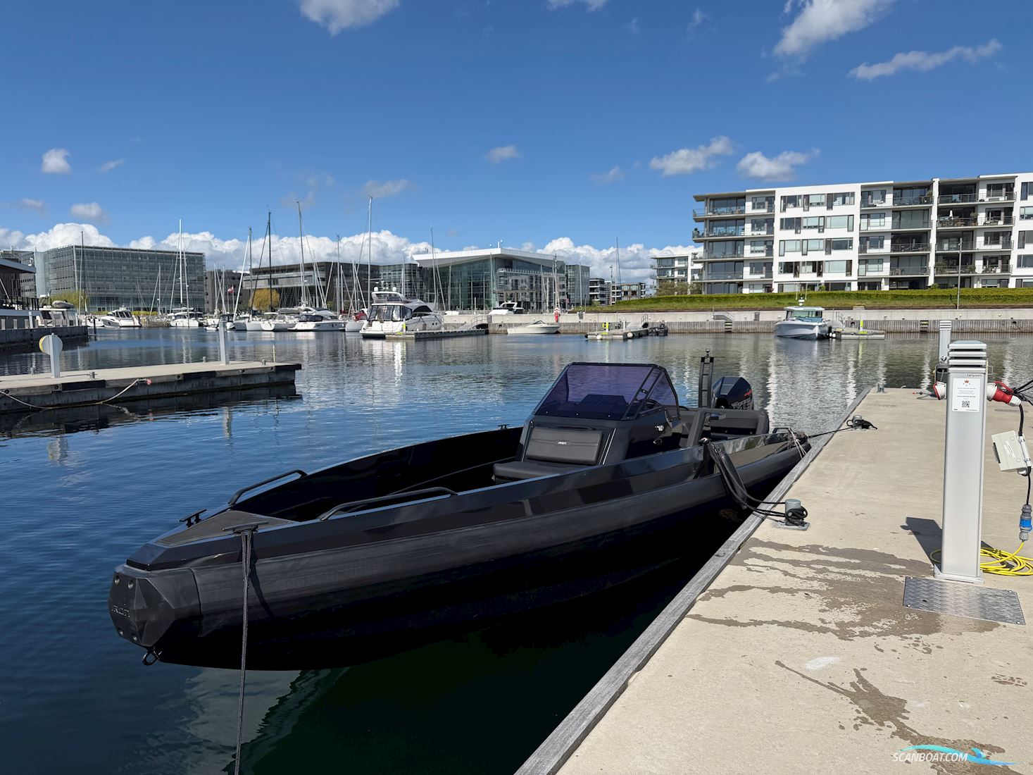 Iron 827 Schlauchboot / Rib 2022, mit Mercury motor, Dänemark