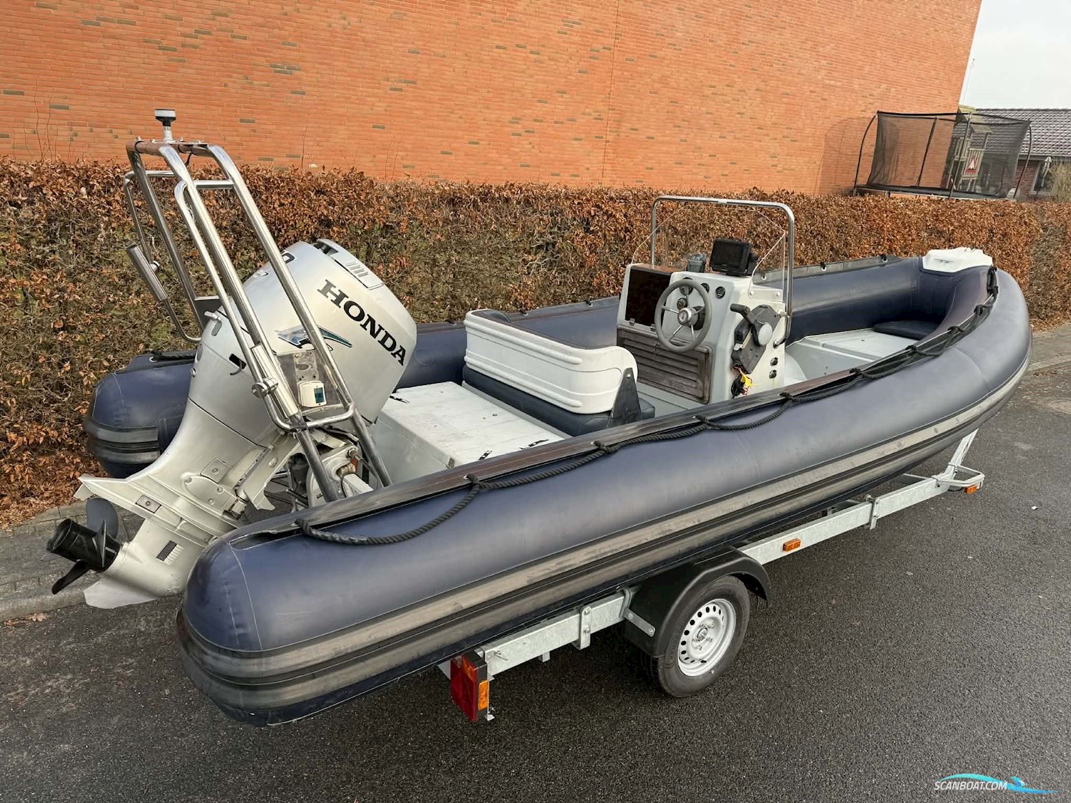 Joker Boat Coaster 580 med 90 hk Honda