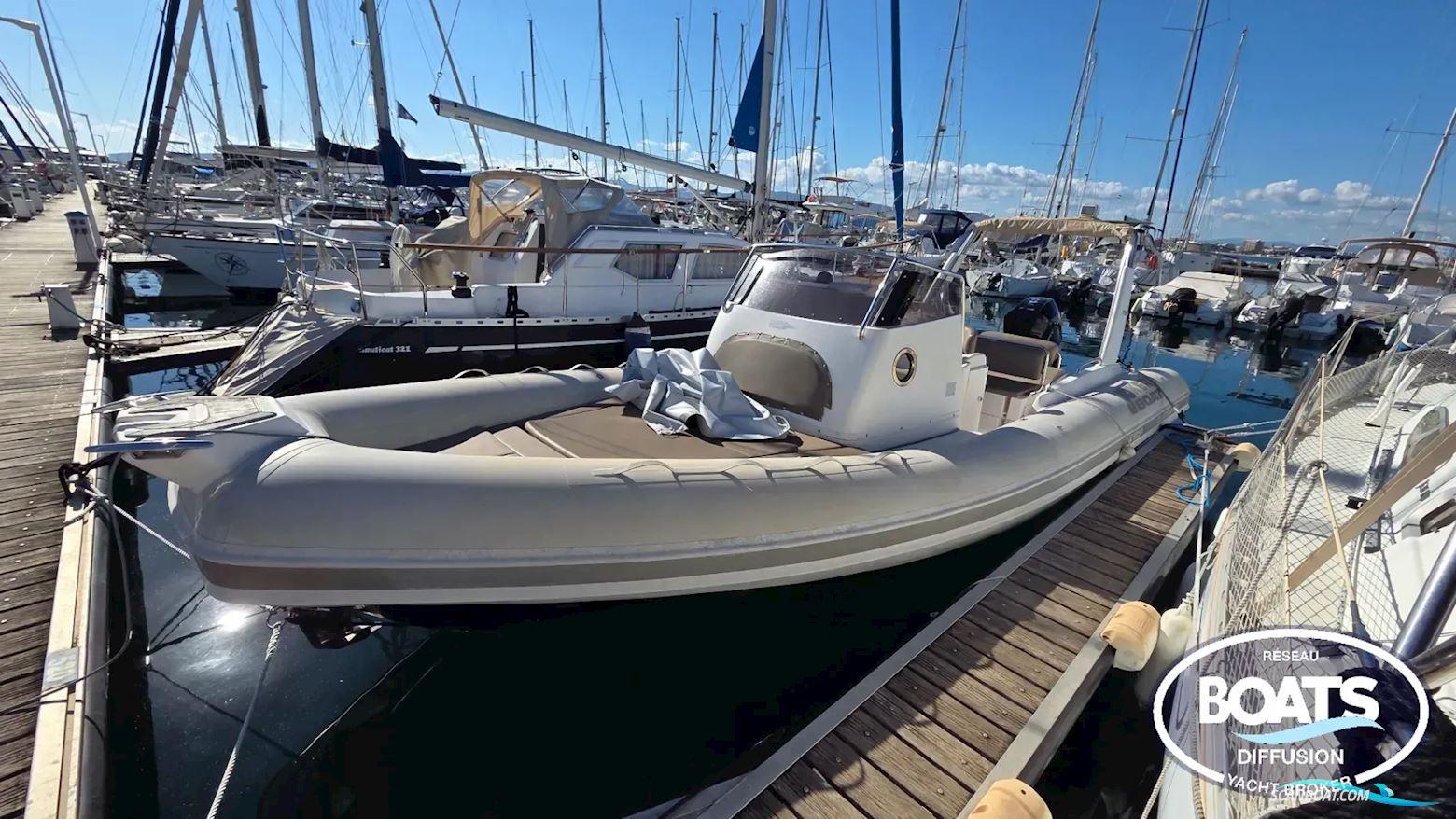 Joker Clubman 28 28 Cabin Schlauchboot / Rib 2012, mit Mercury motor, Frankreich