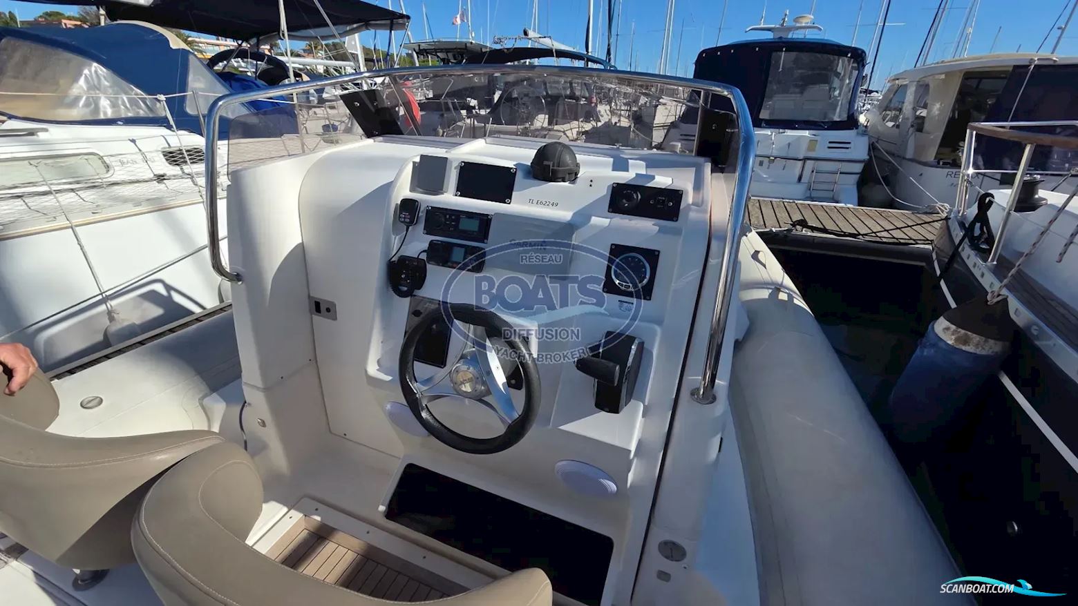 Joker Clubman 28 28 Cabin