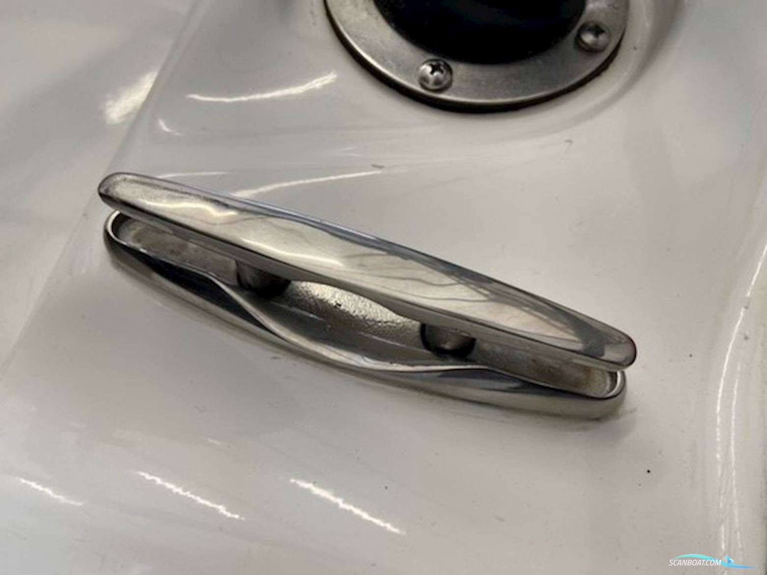 Njord Frigg 300, Mercury F15/20 EFI