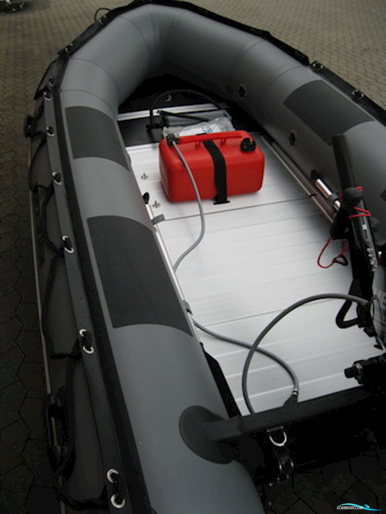 Quicksilver 365 Sport HD m/Mercury F20 hk EFI 4-takt - SOLGT !