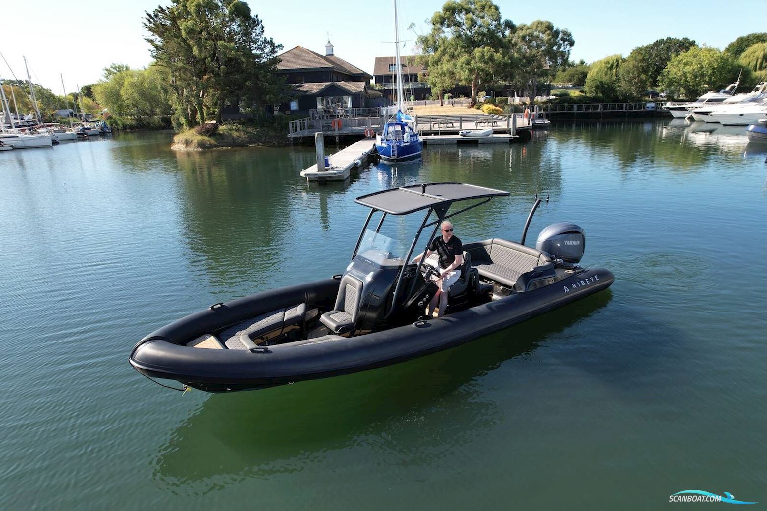 Ribeye Prime Eight21 Schlauchboot / Rib 2022, mit Yamaha F300 Dbw motor, England