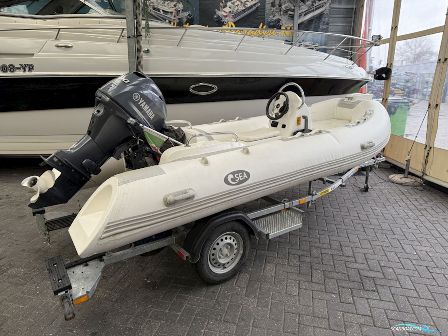 Sea Rib 390