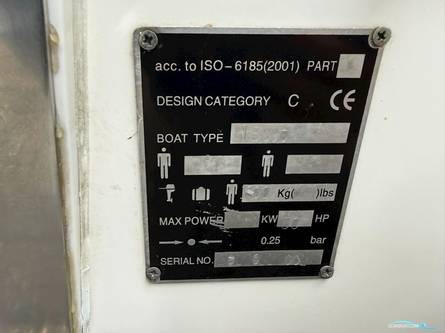 Sea Rib 390
