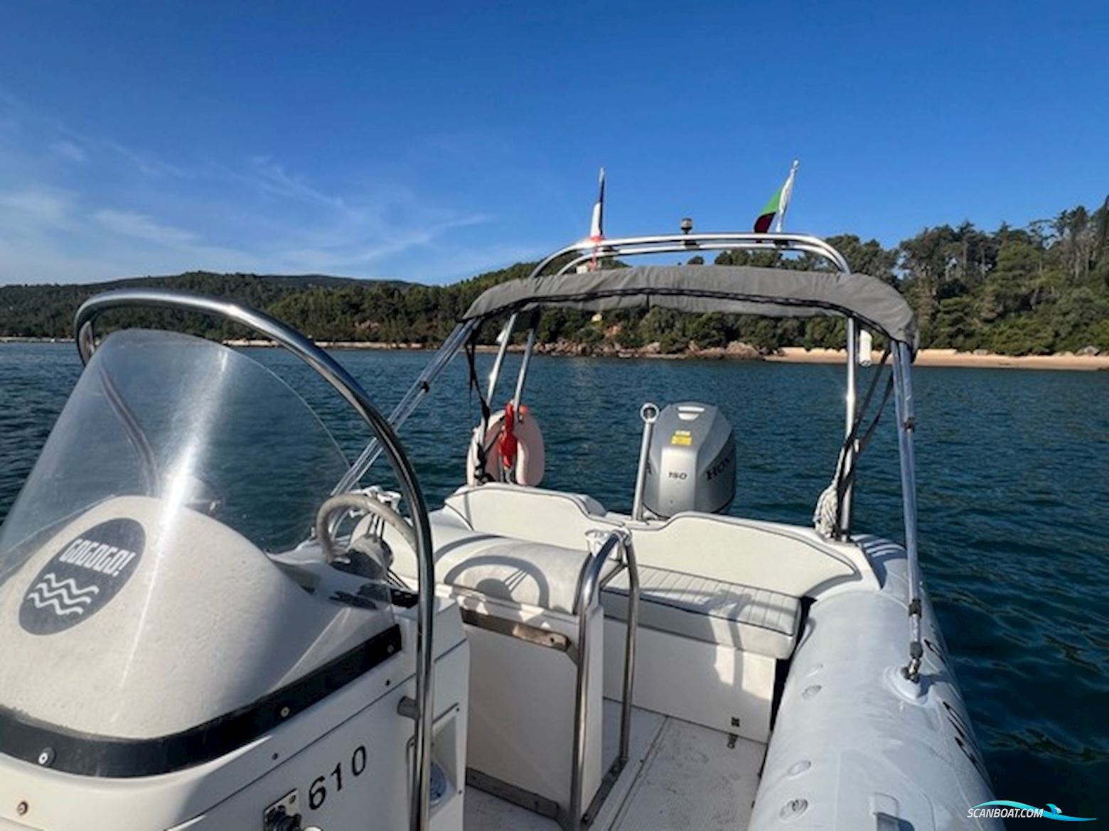 Silver Marine Phoenix 610
