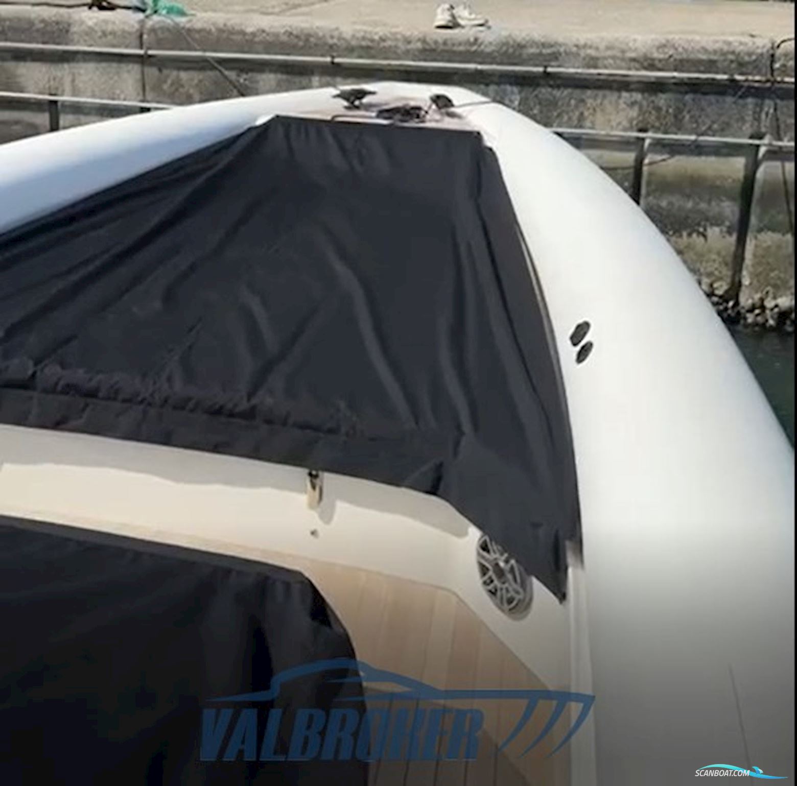 Technohull Alpha 40