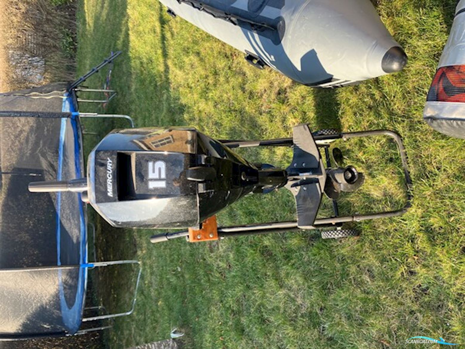 Typhoon gummibåde 4.20 med Mercury 15 hk (sejlet 2 ture)