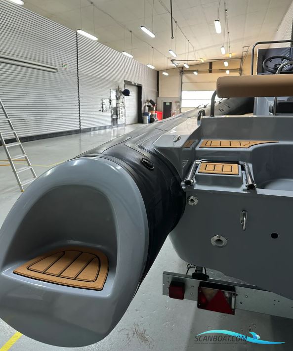 West Coast 580 Rib