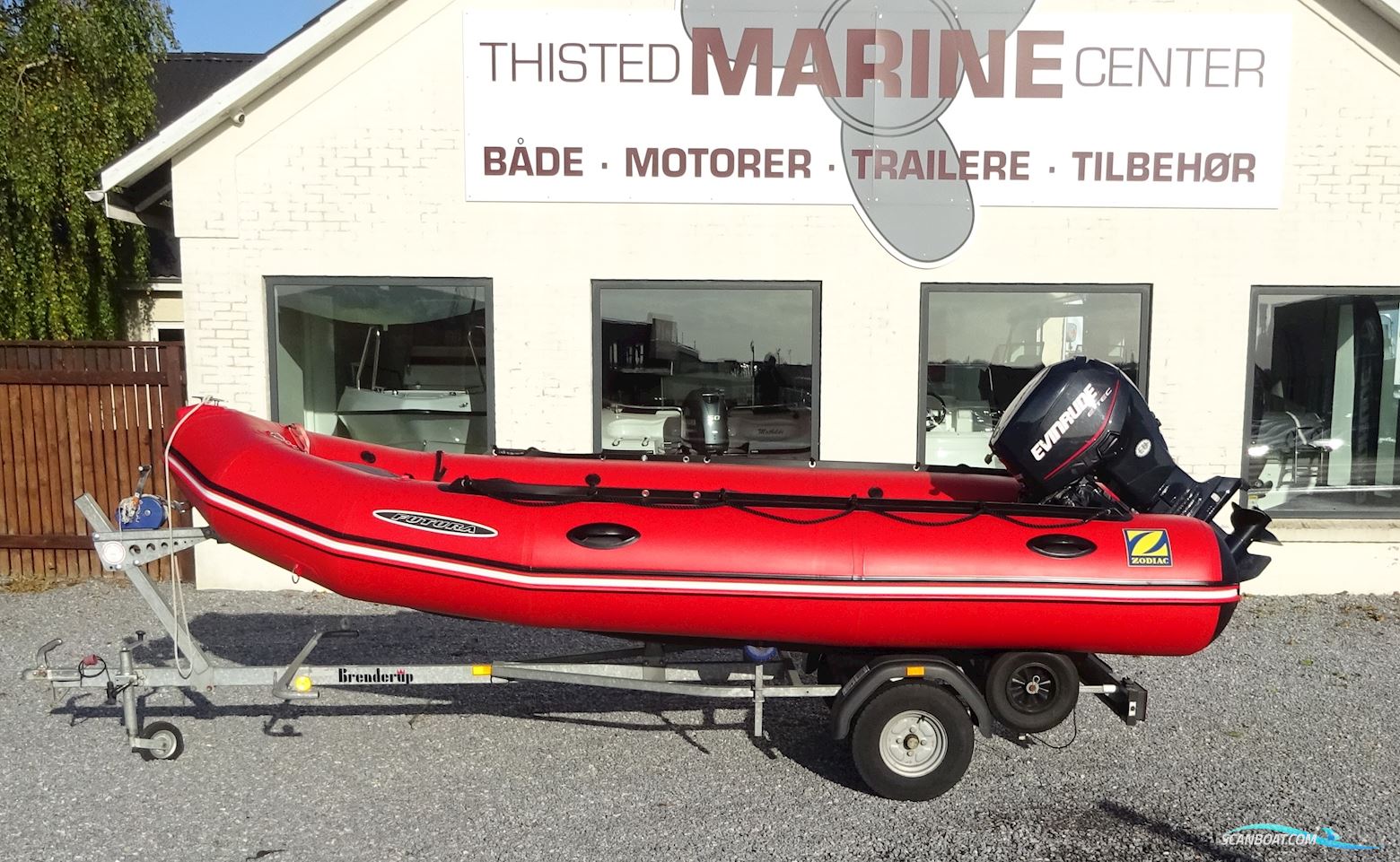 Zodiac Futura Mark-Iii Med Trailer Schlauchboot / Rib 2008, mit Evinrude 40 hk E-Tec motor, Dänemark