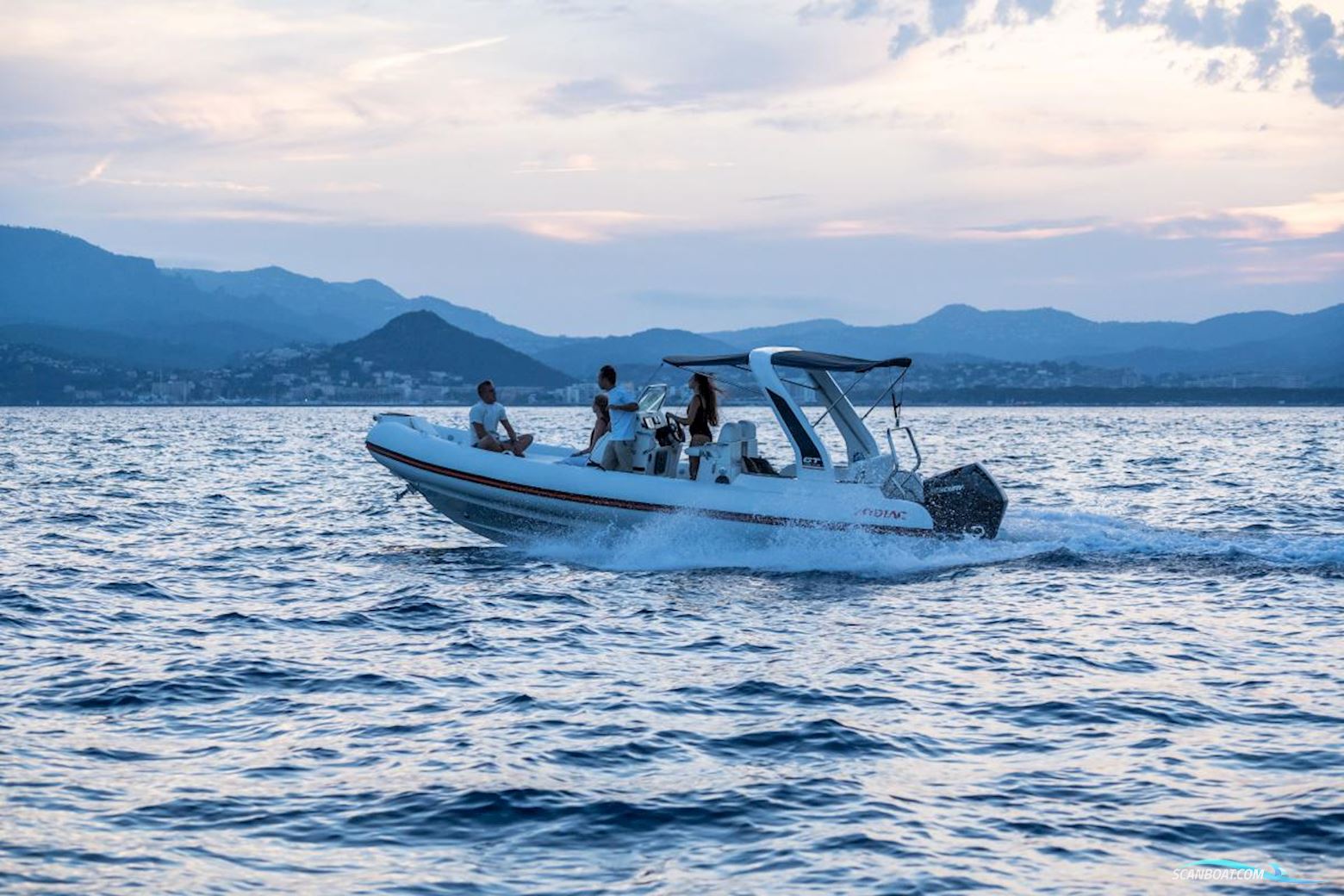 Zodiac Medline 7.5 GT