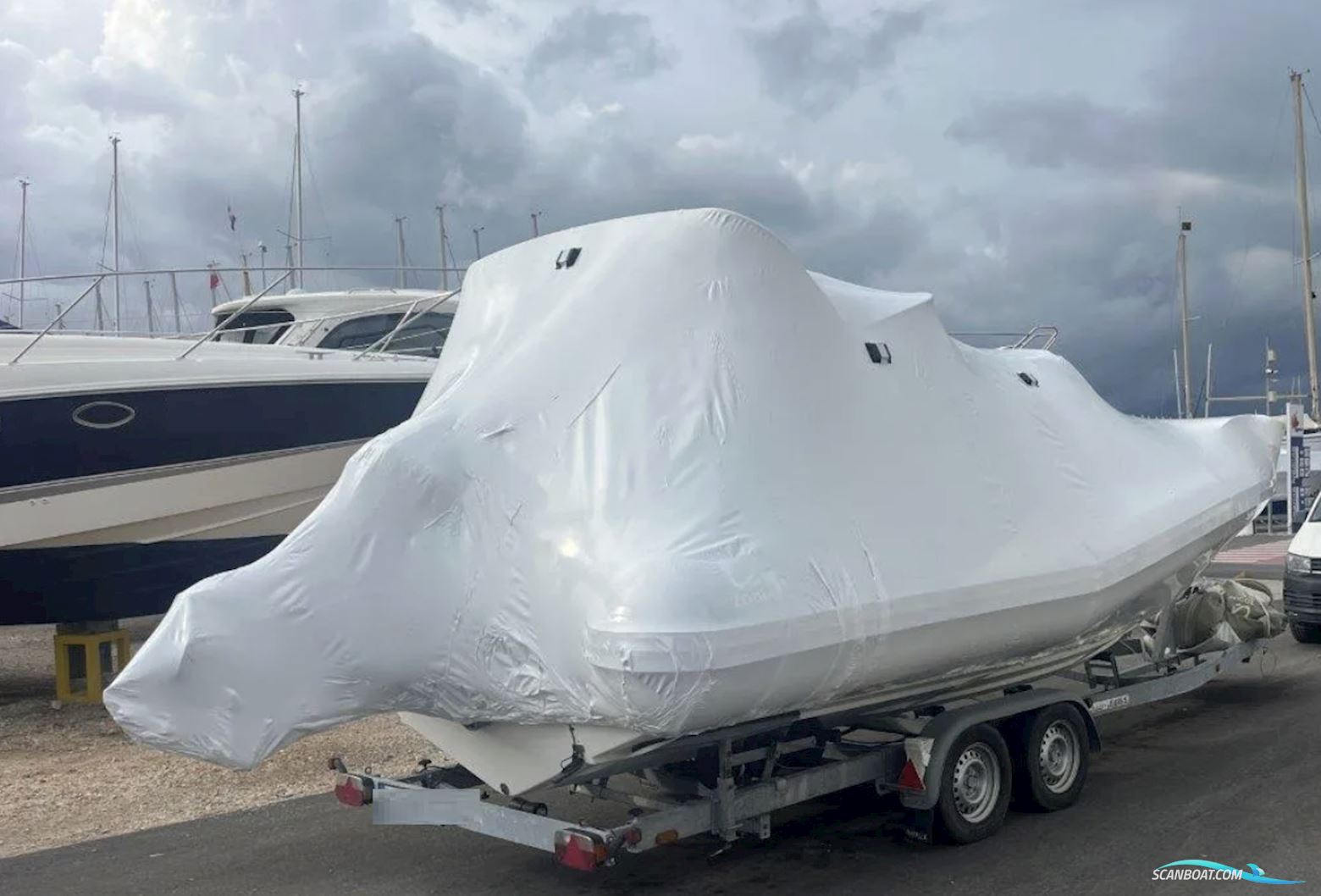 Zodiac NZO 700 Cabin