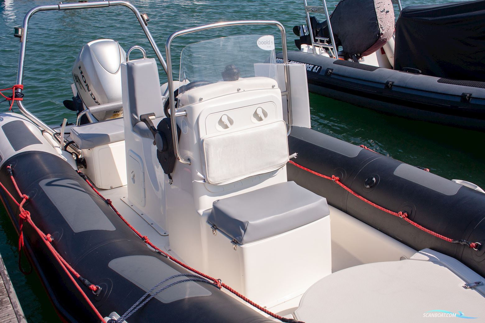 Zodiac Pro 12 Man