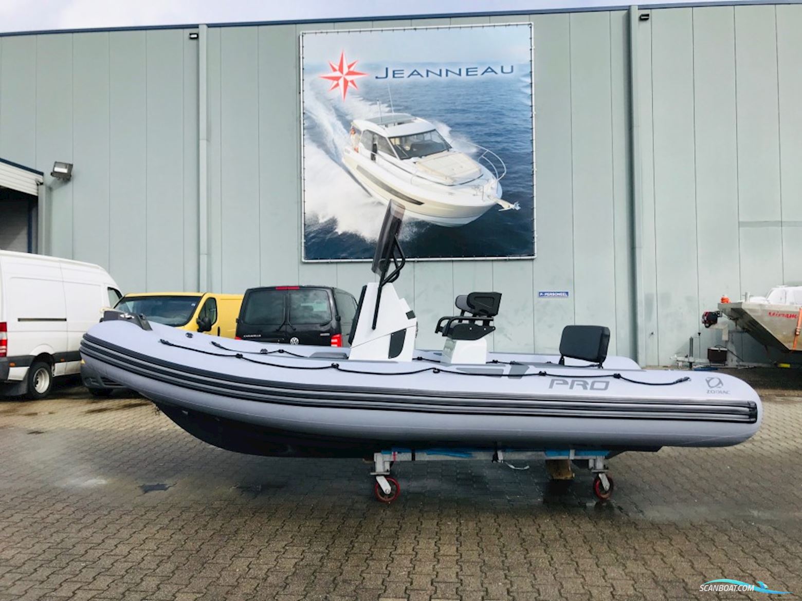 Zodiac Pro 5.5 Schlauchboot / Rib 2024, mit Suzuki 140pk motor, Niederlande