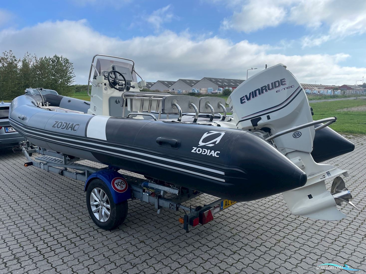 Zodiac Pro 650 Open