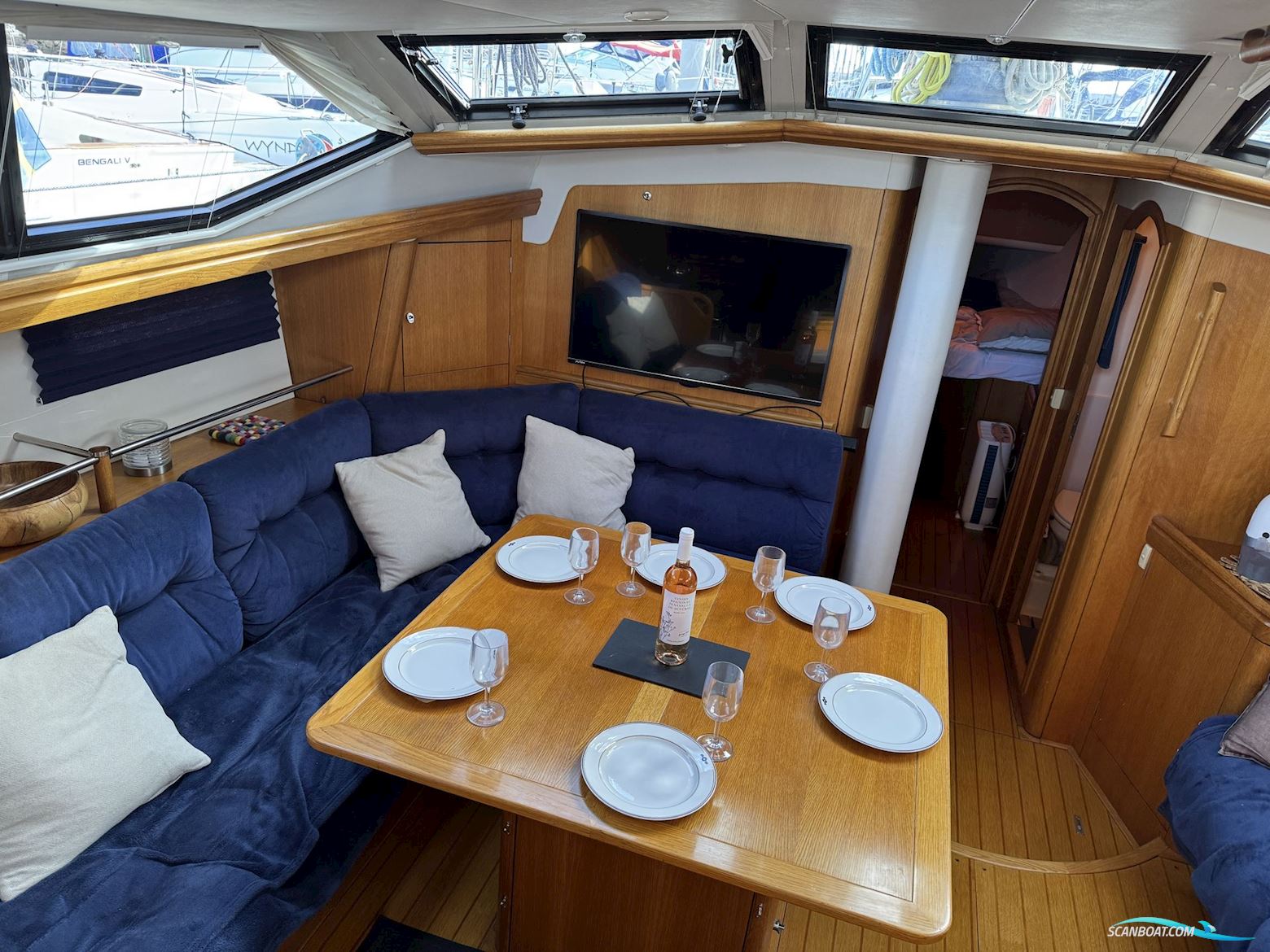 1996 Oyster 45 1996 – Exceptional Blue-Water Cruiser