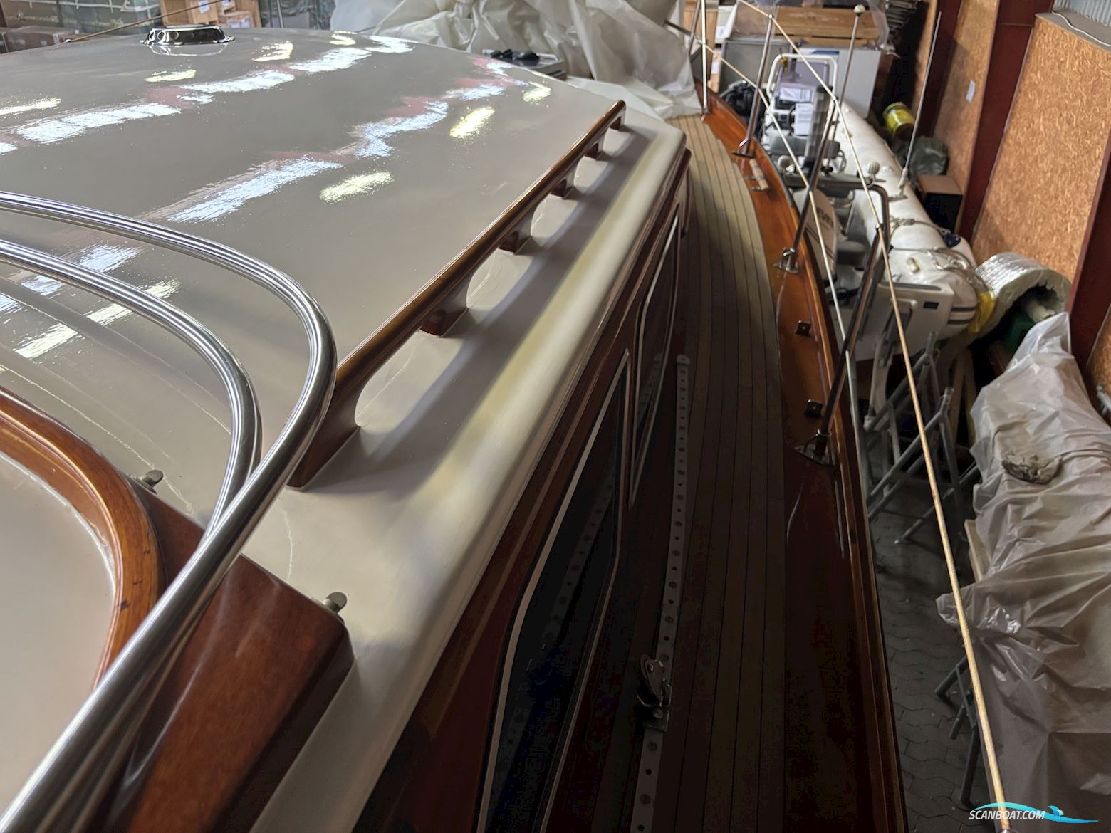 33 Fod Mahogny Ketch