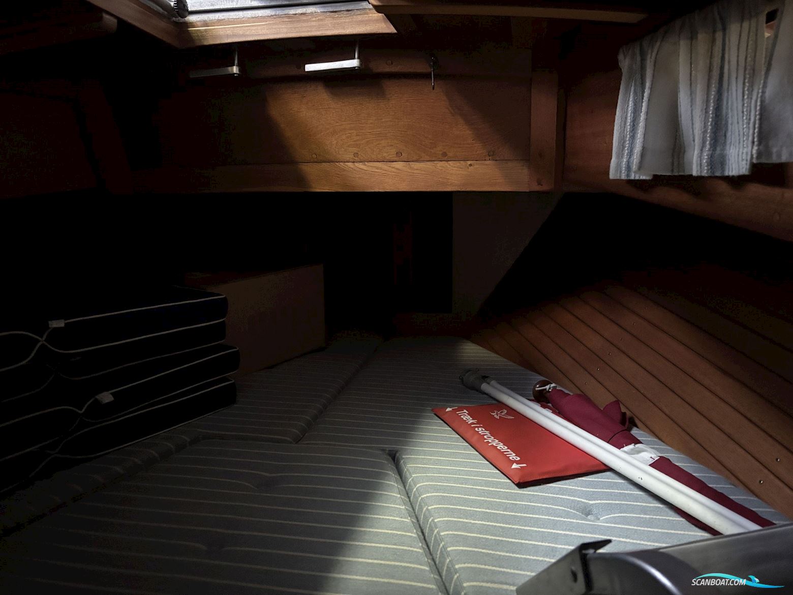 33 Fod Mahogny Ketch