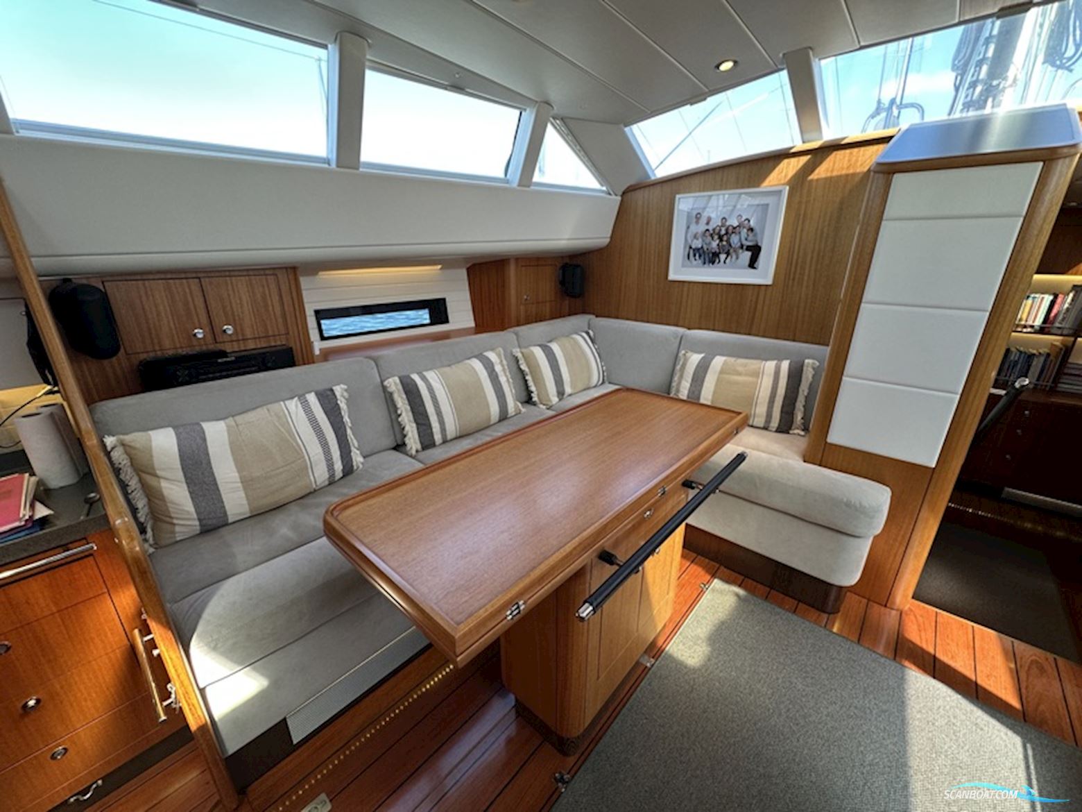 Adventure yacht 55