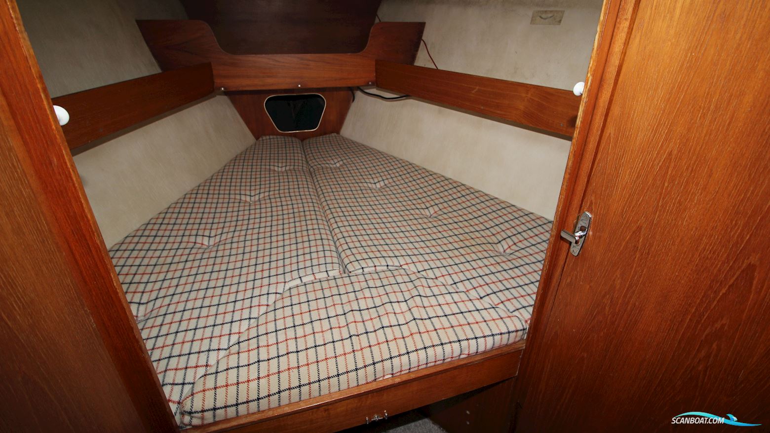 Albin Stratus 35