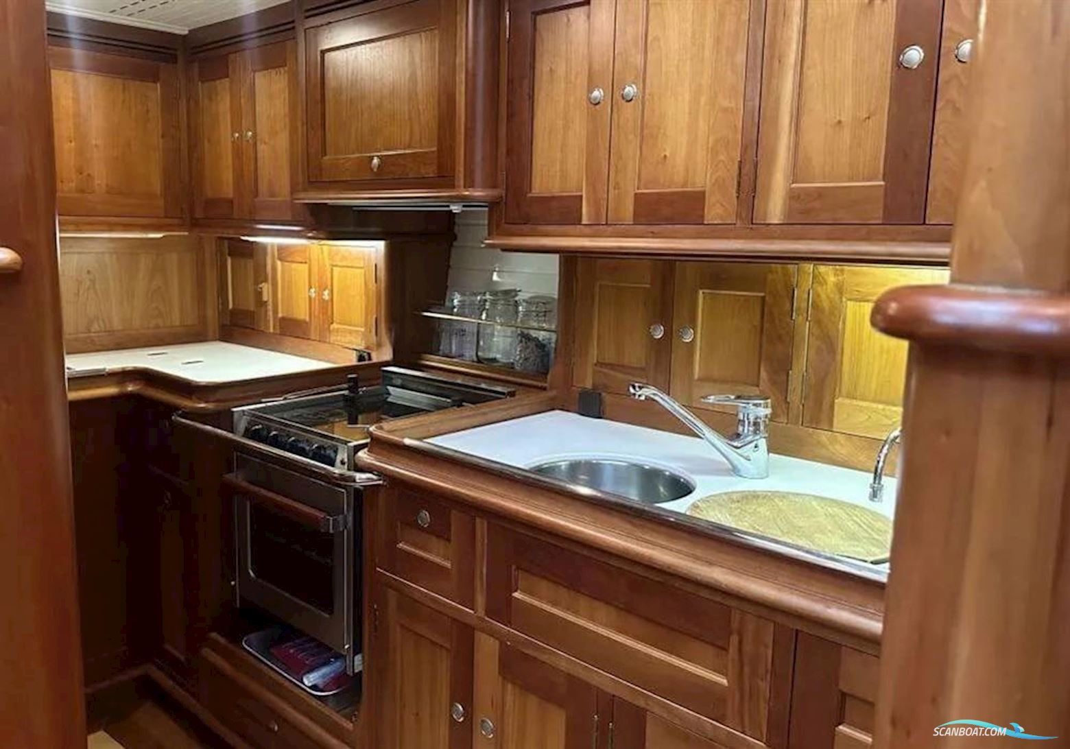 Aluboot BV Hindeloopen Semi Classic 68