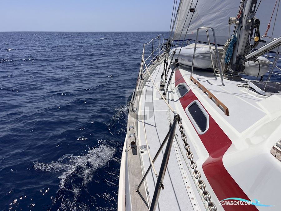 Aphrodite 42