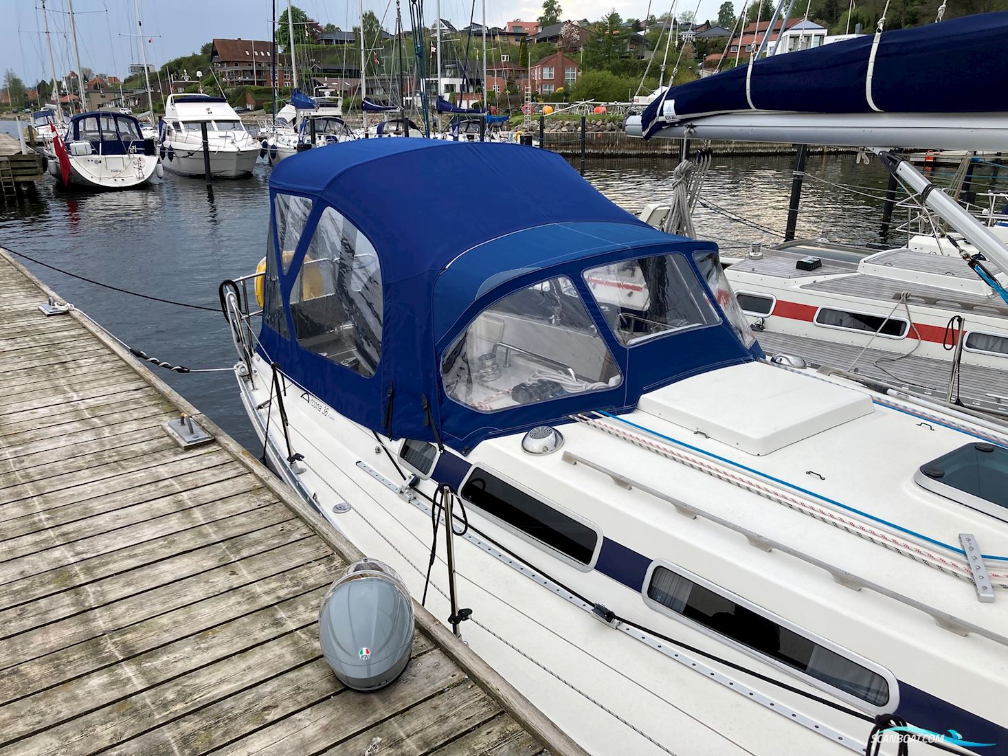 Arcona 36