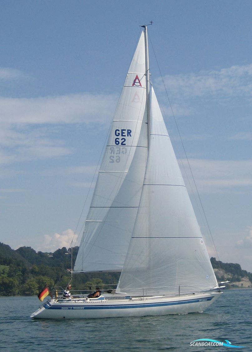 Athena 34 - Helmsman Segelbåt 1985, med Volvo Penta MD 2002 (1993) motor, Tyskland