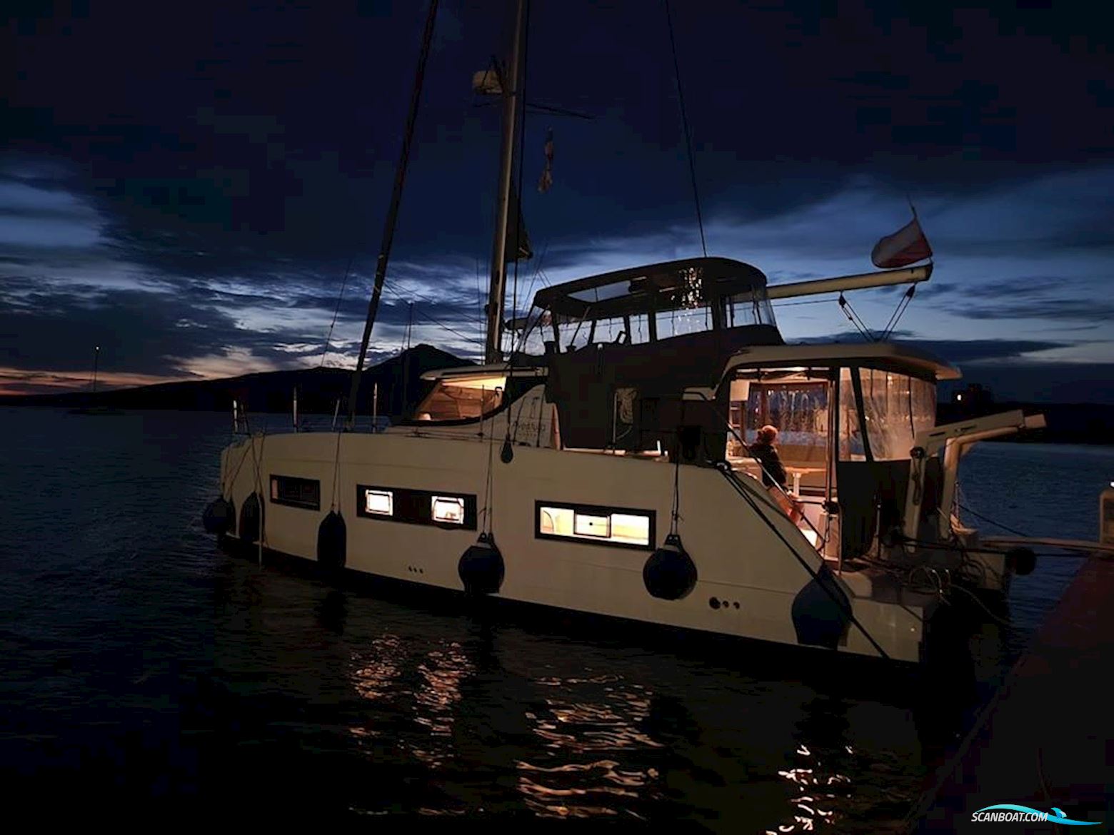 AVENTURA CATAMARANS Aventura 37