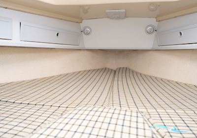 Bandholm 28 i Flot Stand Segelbåt 1984, med Sole`Mini 29 motor, Danmark