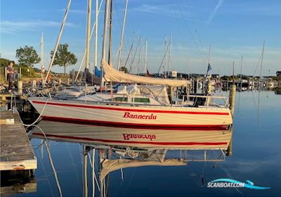 Banner 30 Segelbåt 1984, med Bukh DV 10 Lmse motor, Tyskland