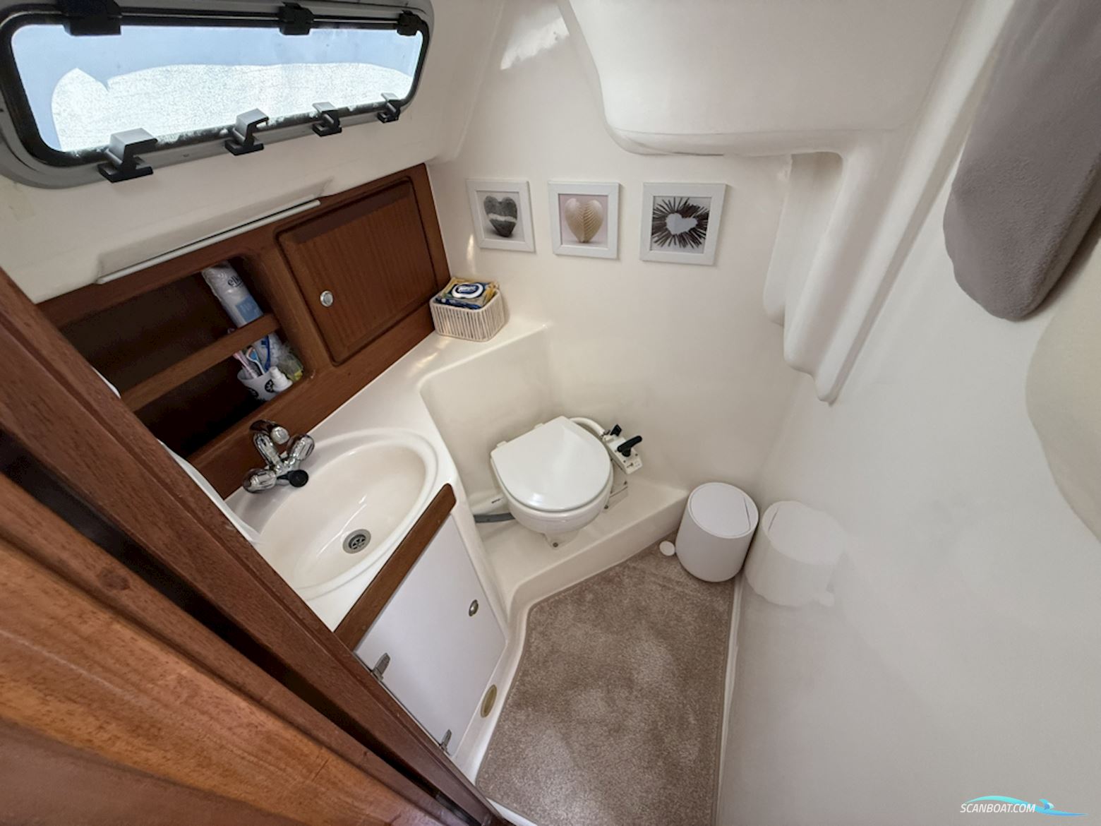 Bavaria  32 Holiday