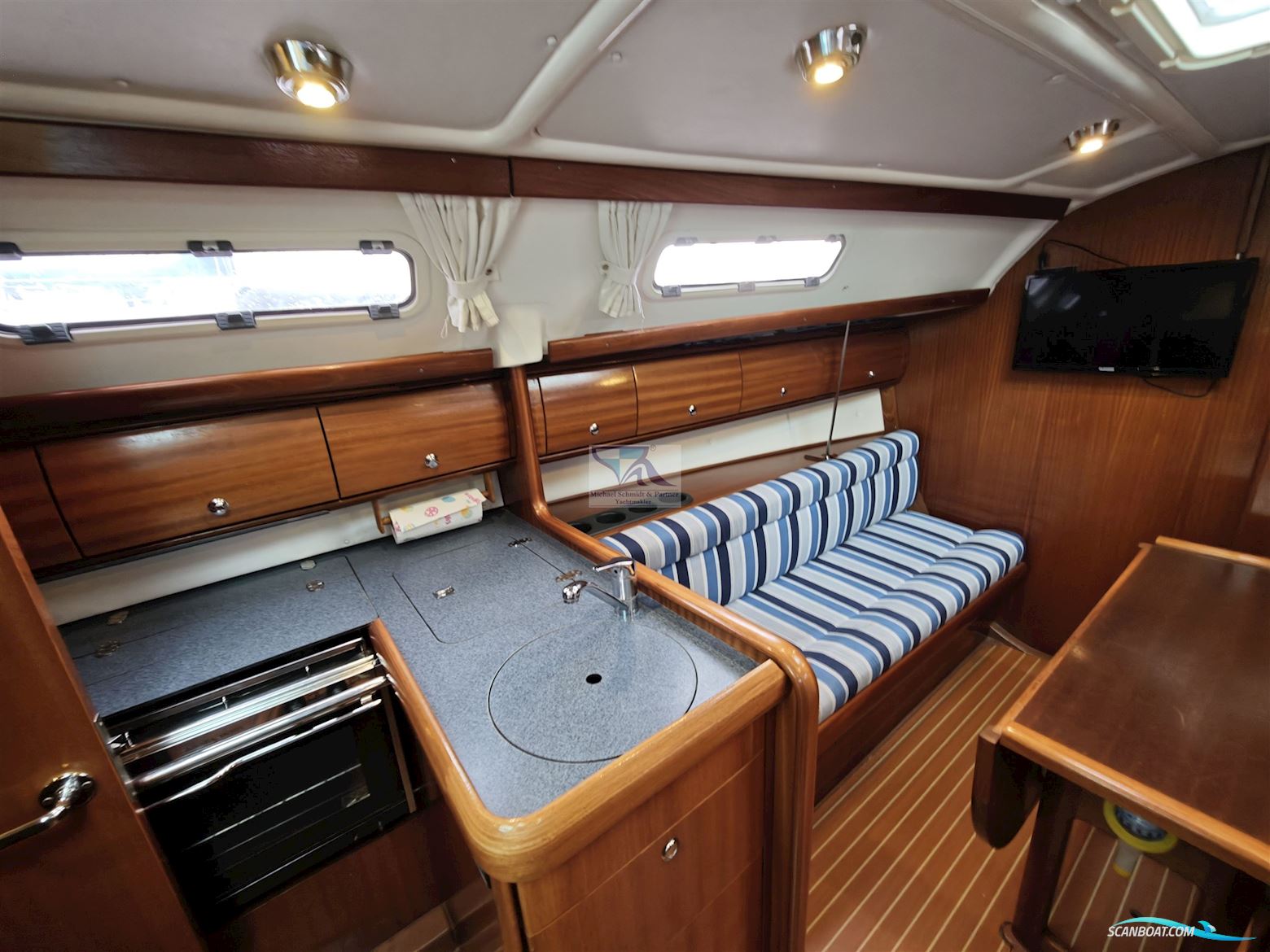 Bavaria 32 Cruiser
