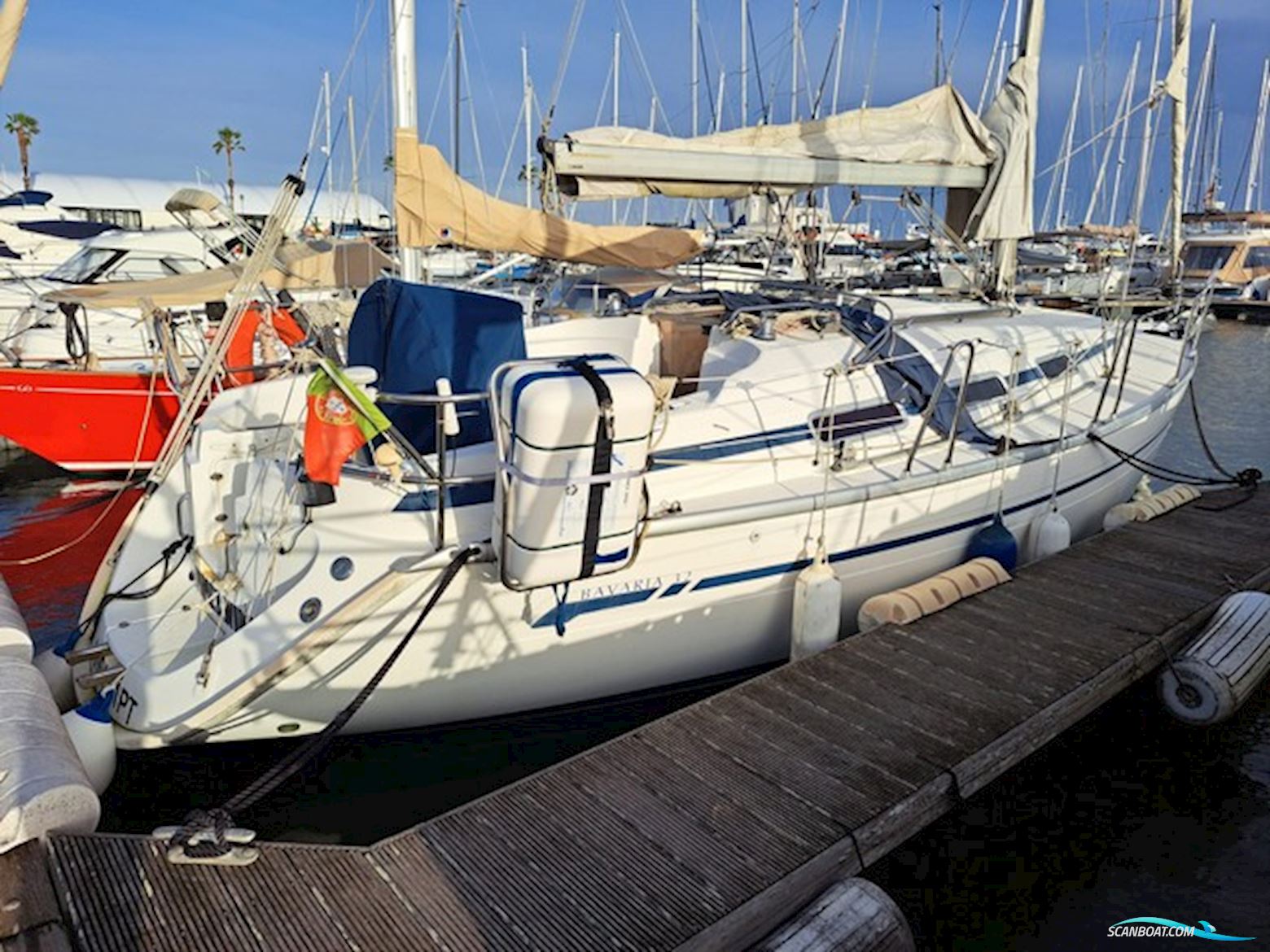 Bavaria 32