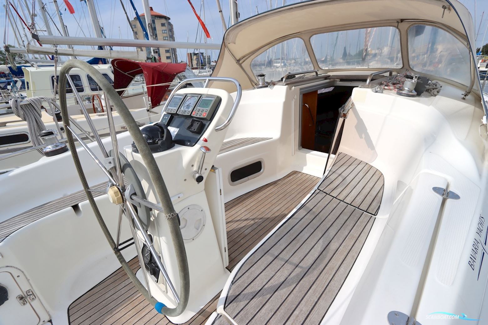 Bavaria 32