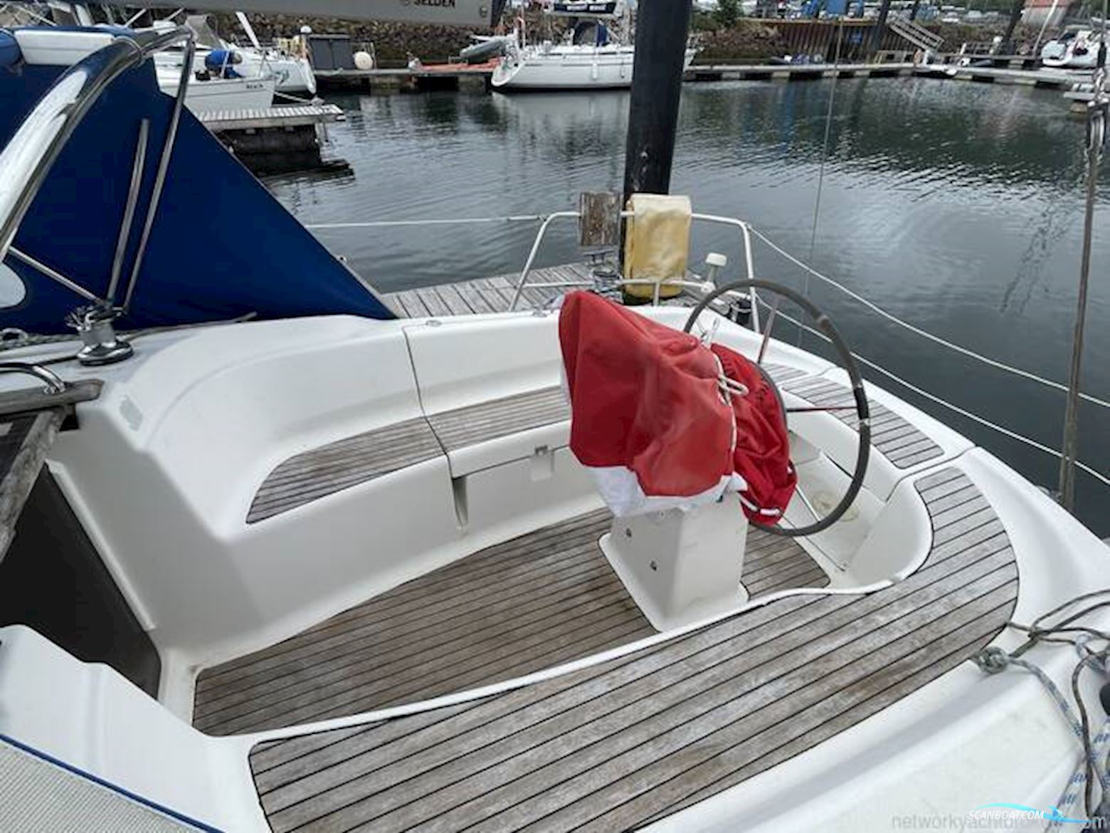 Bavaria 32