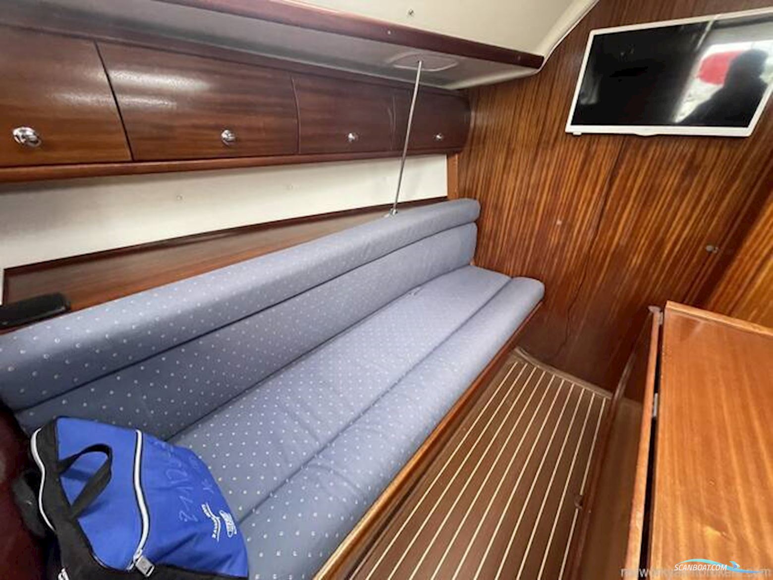 Bavaria 32