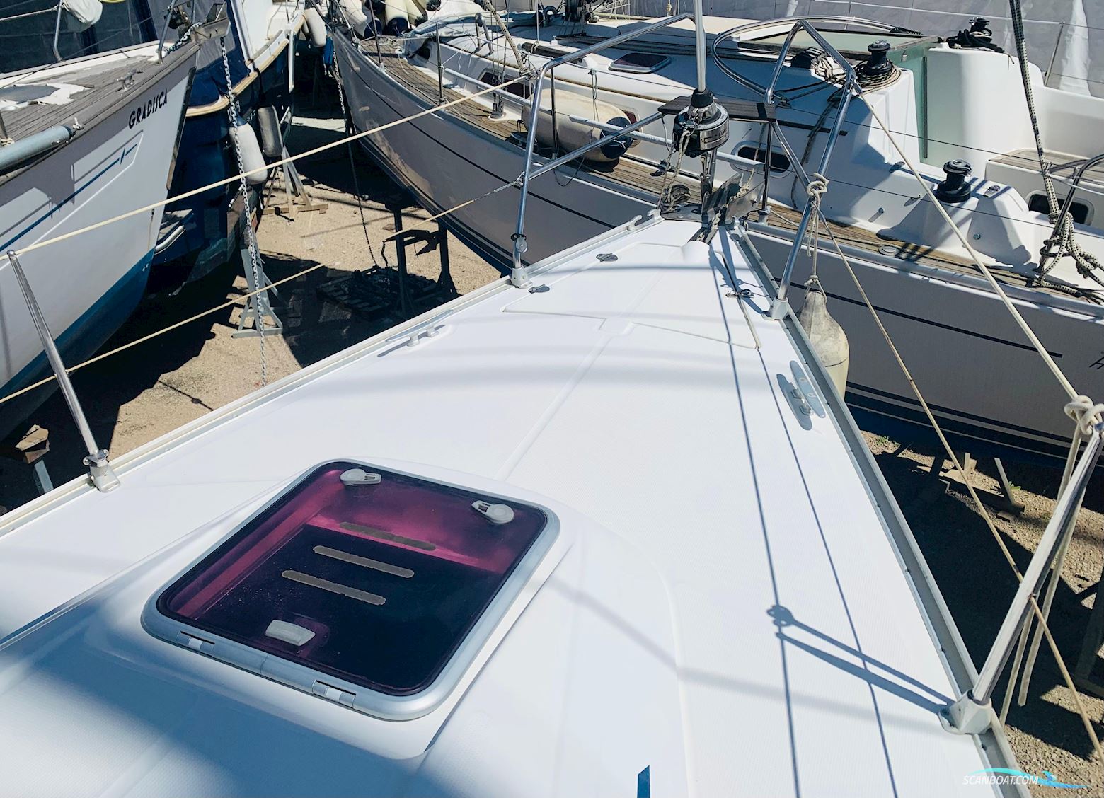Bavaria 32
