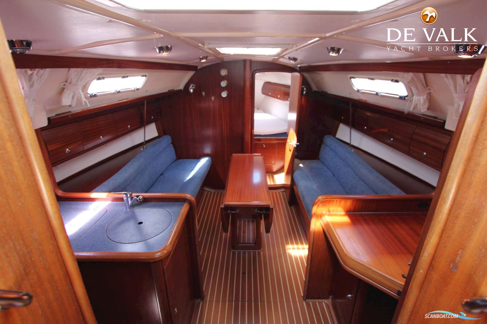 Bavaria 32