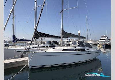Bavaria 33 Cruiser Segelbåt 2014, med Volvo Penta motor, England