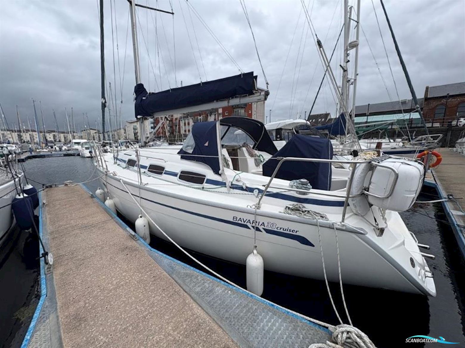 Bavaria 33