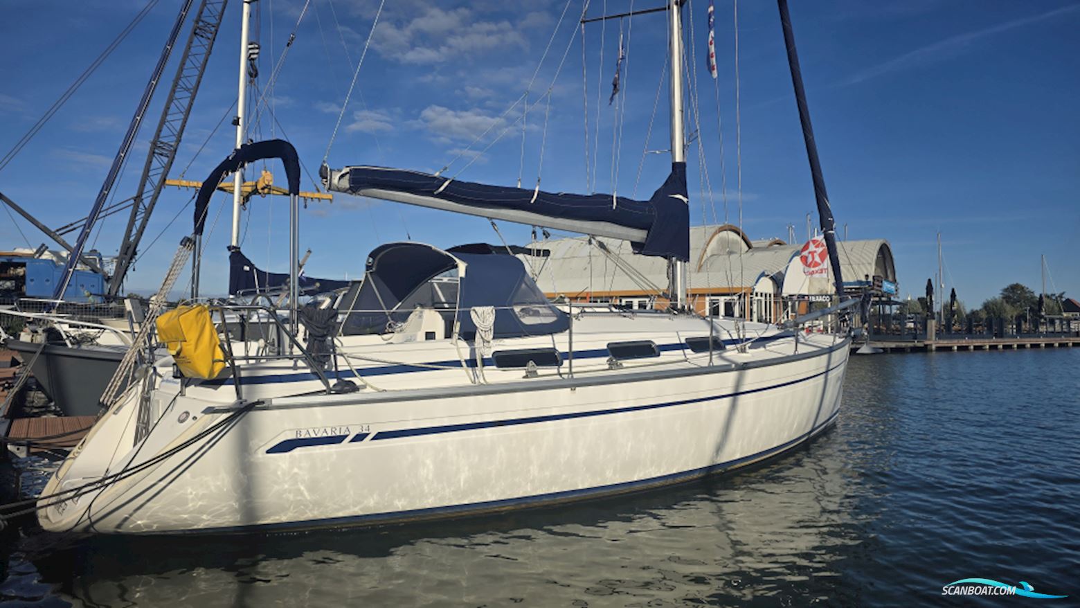 Bavaria 34-3 Segelbåt 2000, med Volvo Penta motor, Holland