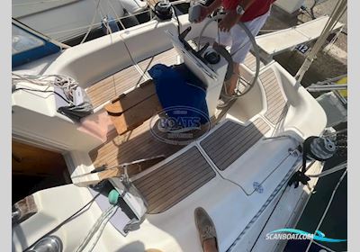 Bavaria 34 Segelbåt 2001, med Volvo motor, Frankrike
