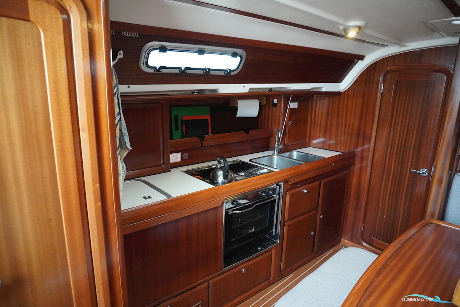Bavaria 36-3