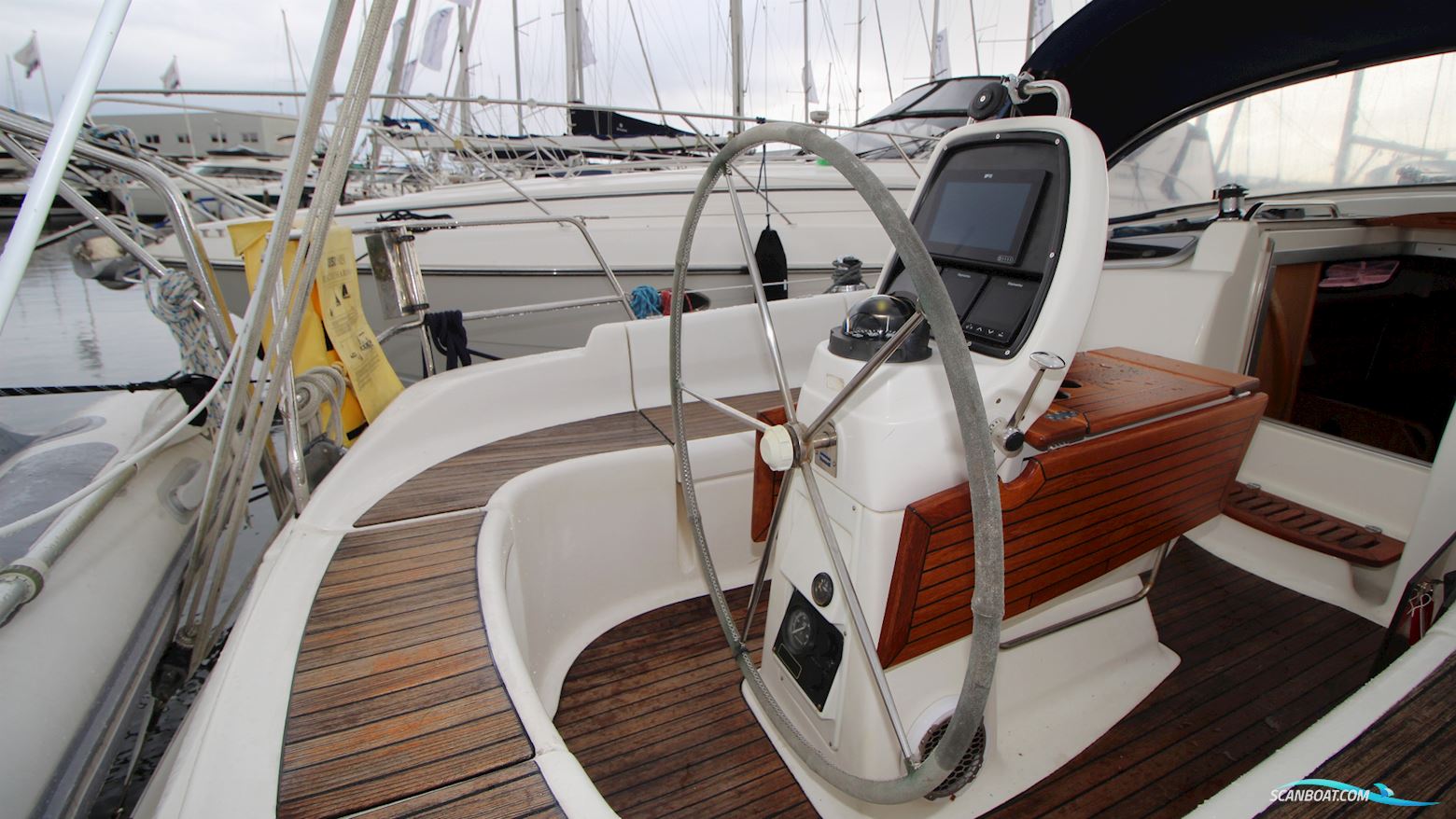 Bavaria 37 Cruiser 