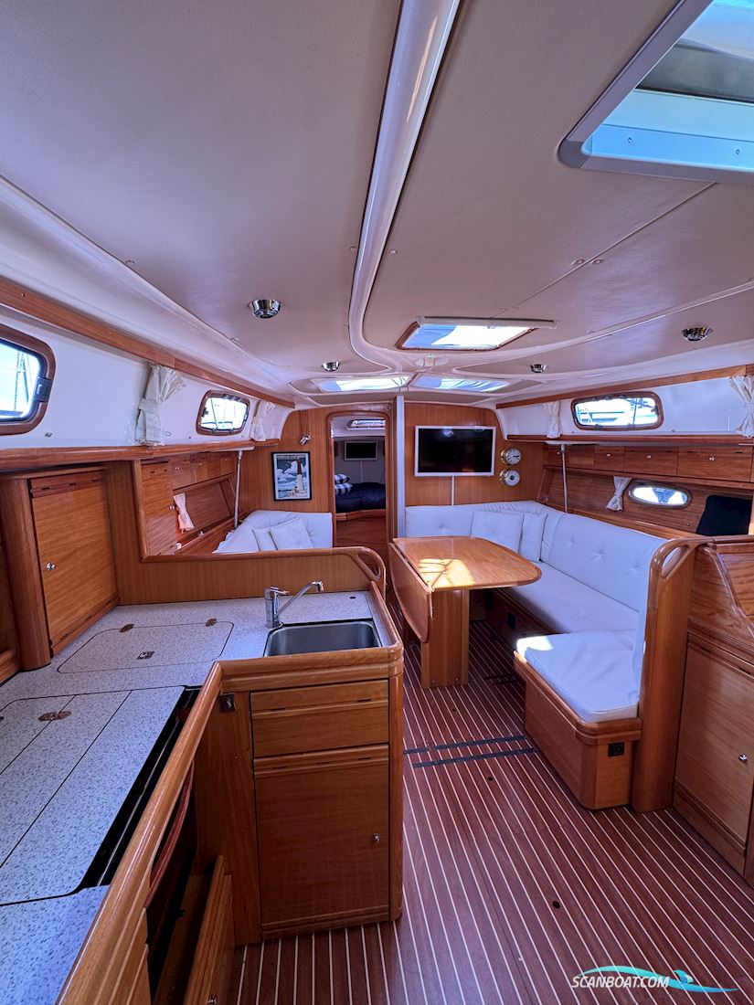 Bavaria 37 Queen Line