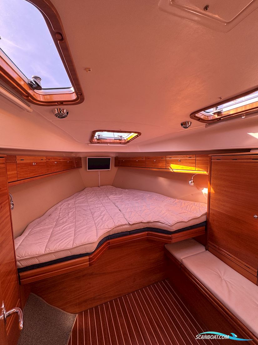 Bavaria 37 Queen Line