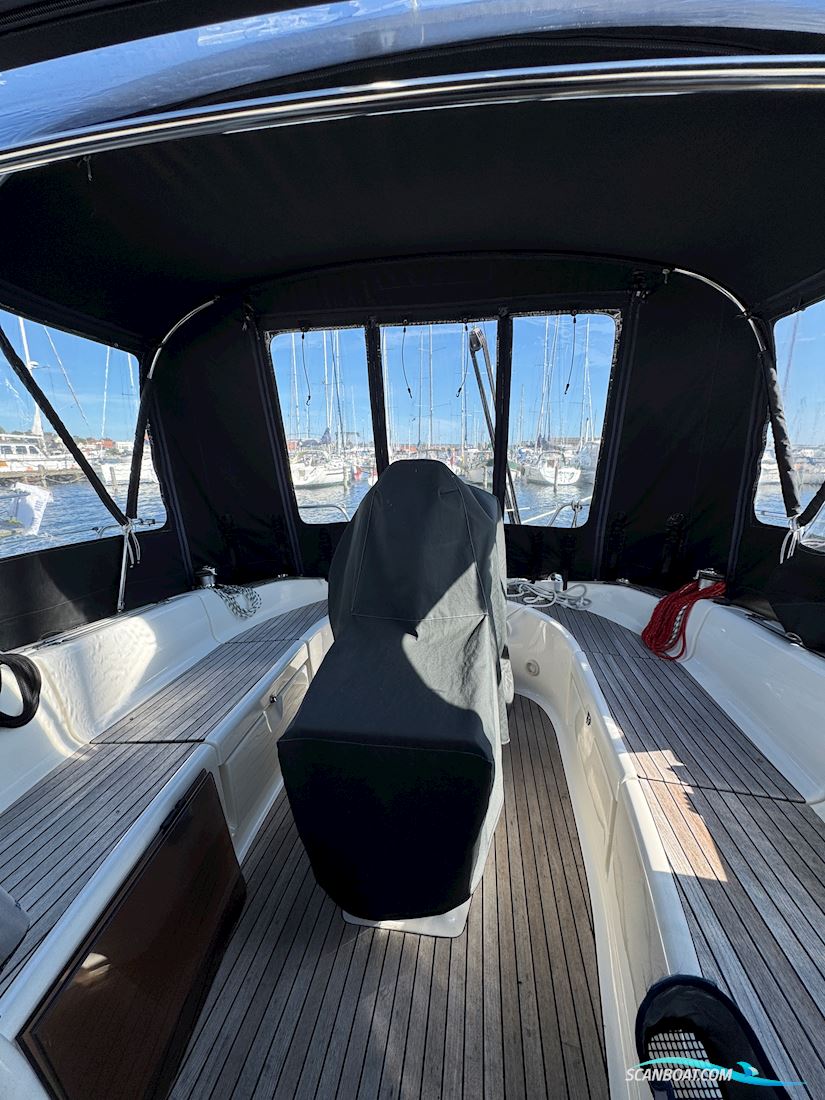 Bavaria 37 Queen Line