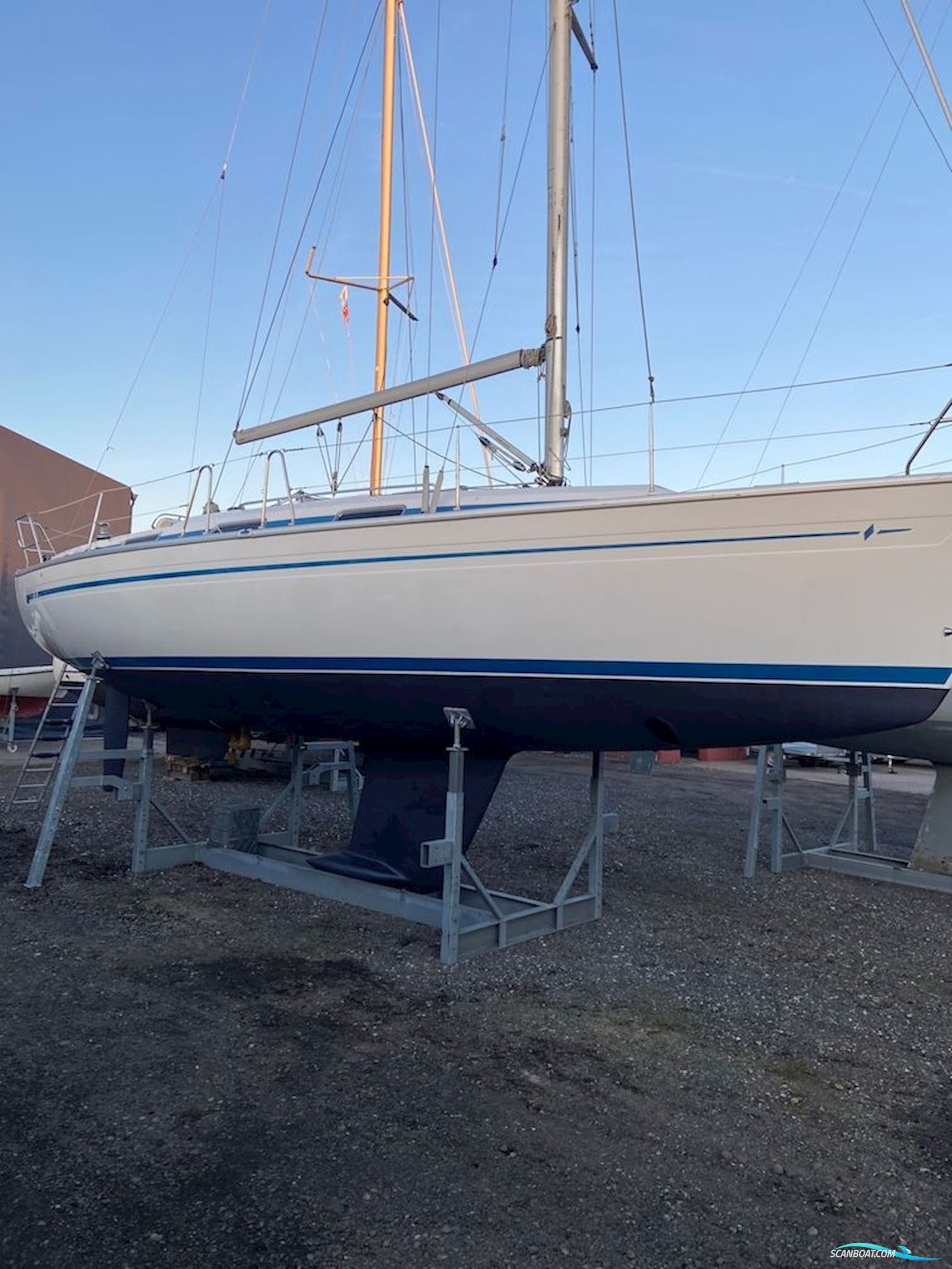 Bavaria 37.3