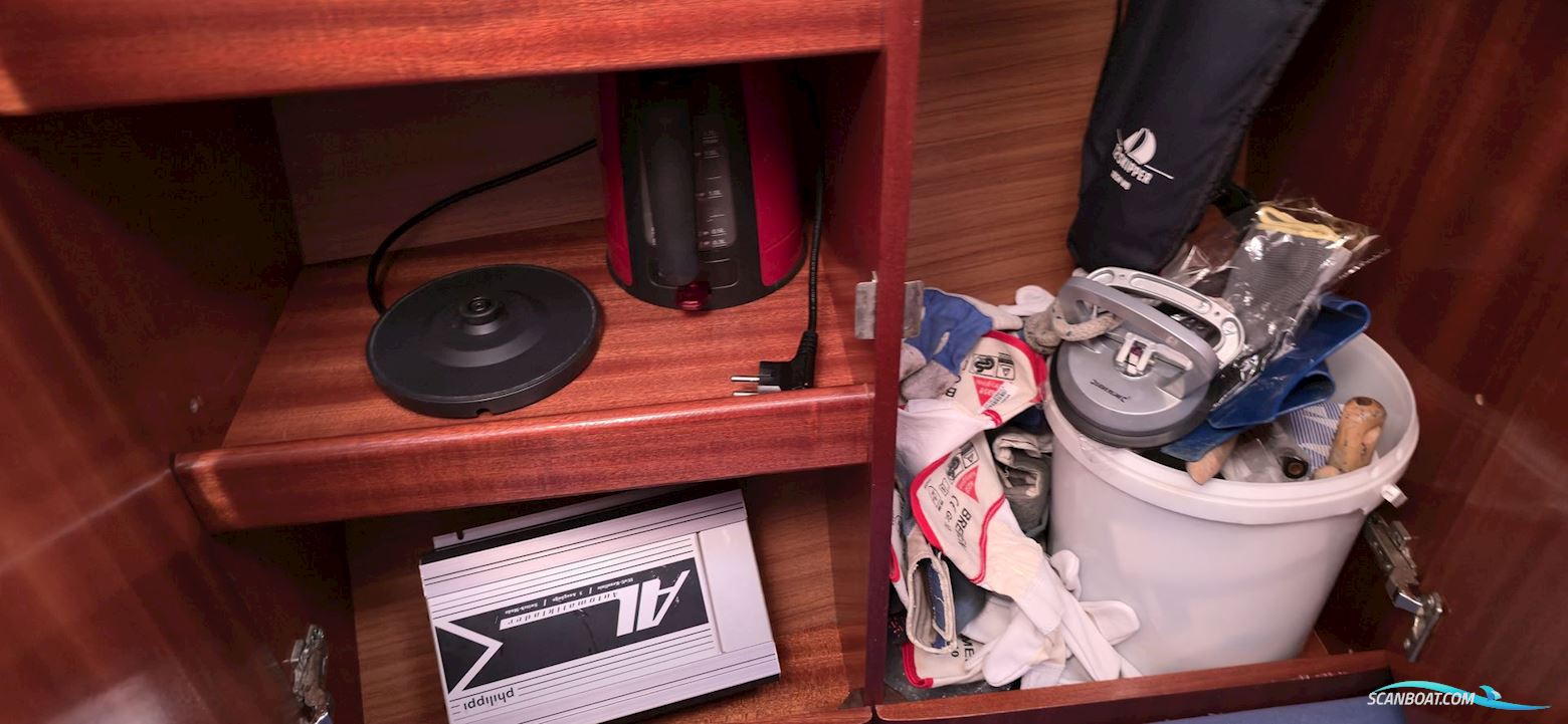 Bavaria 38 mit Liegeplatz und Winterlager, Rostock